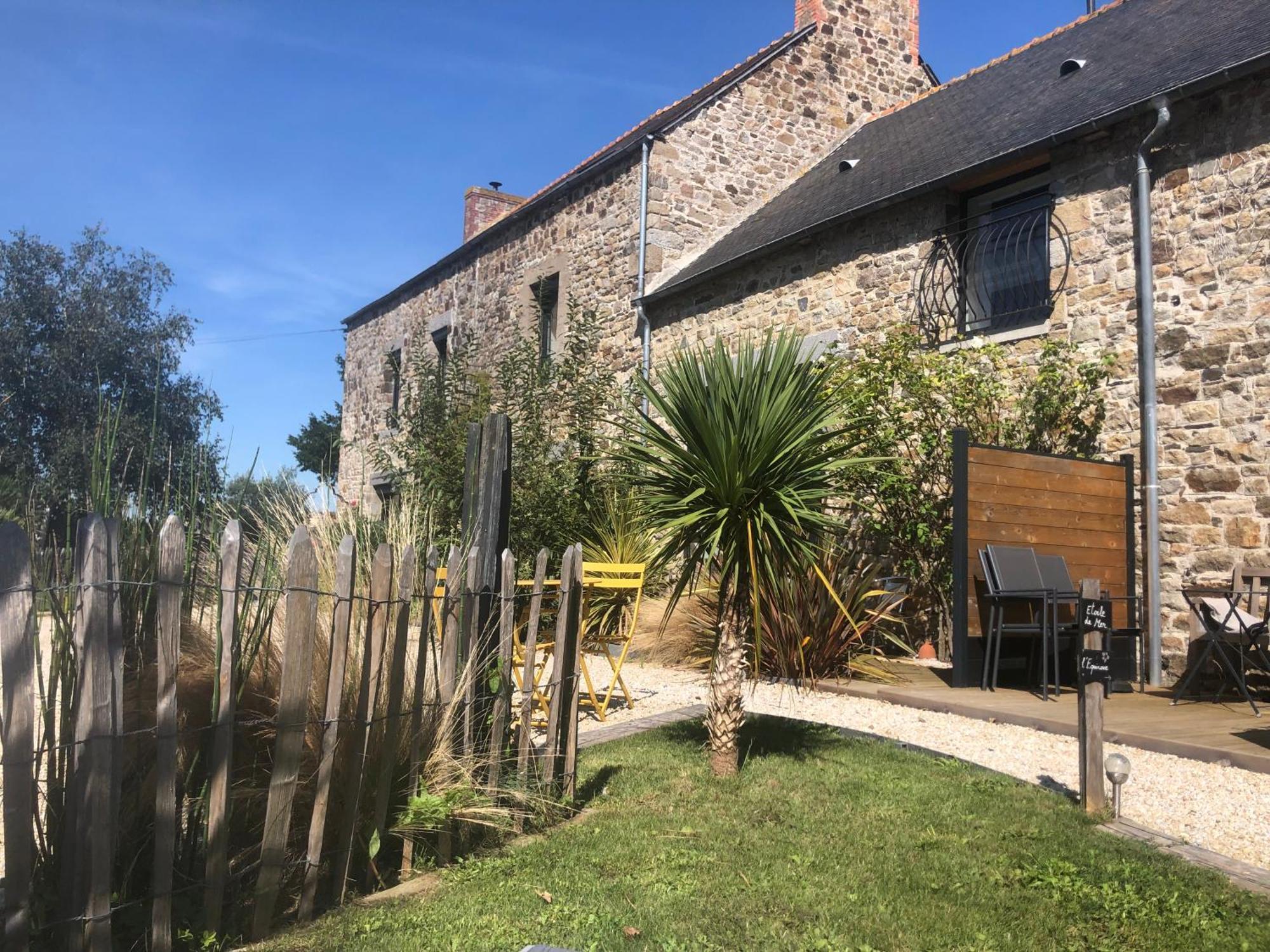 Le Clos De La Moriere Mont-Dol Exteriör bild